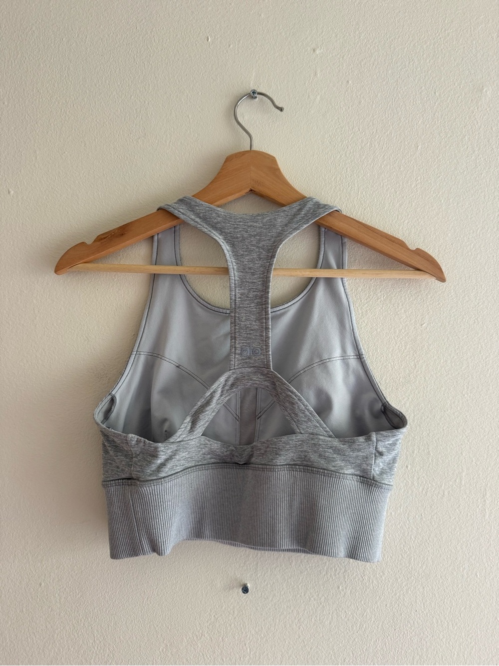 Alo Yoga sports bra grey ribbed medium - Picture 2 of 4